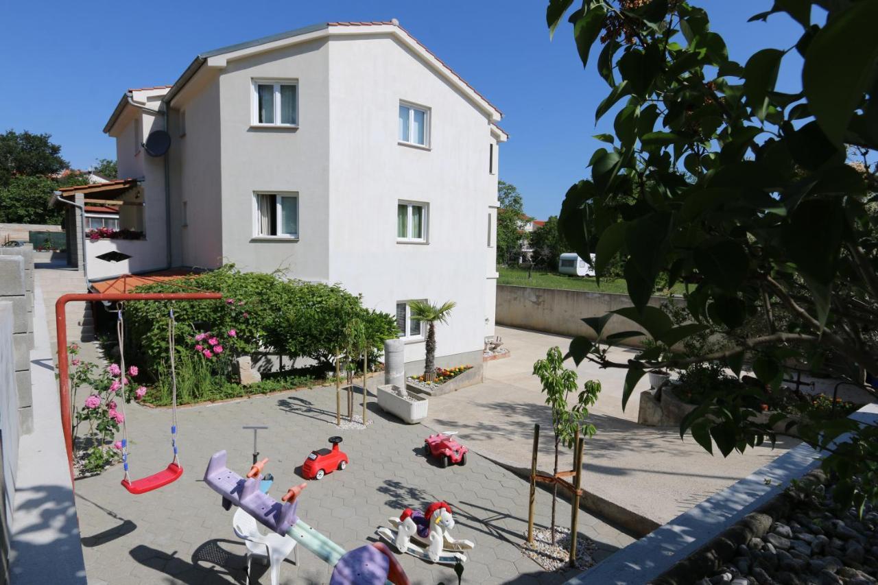 Apartments Mirjana ชิโล ภายนอก รูปภาพ