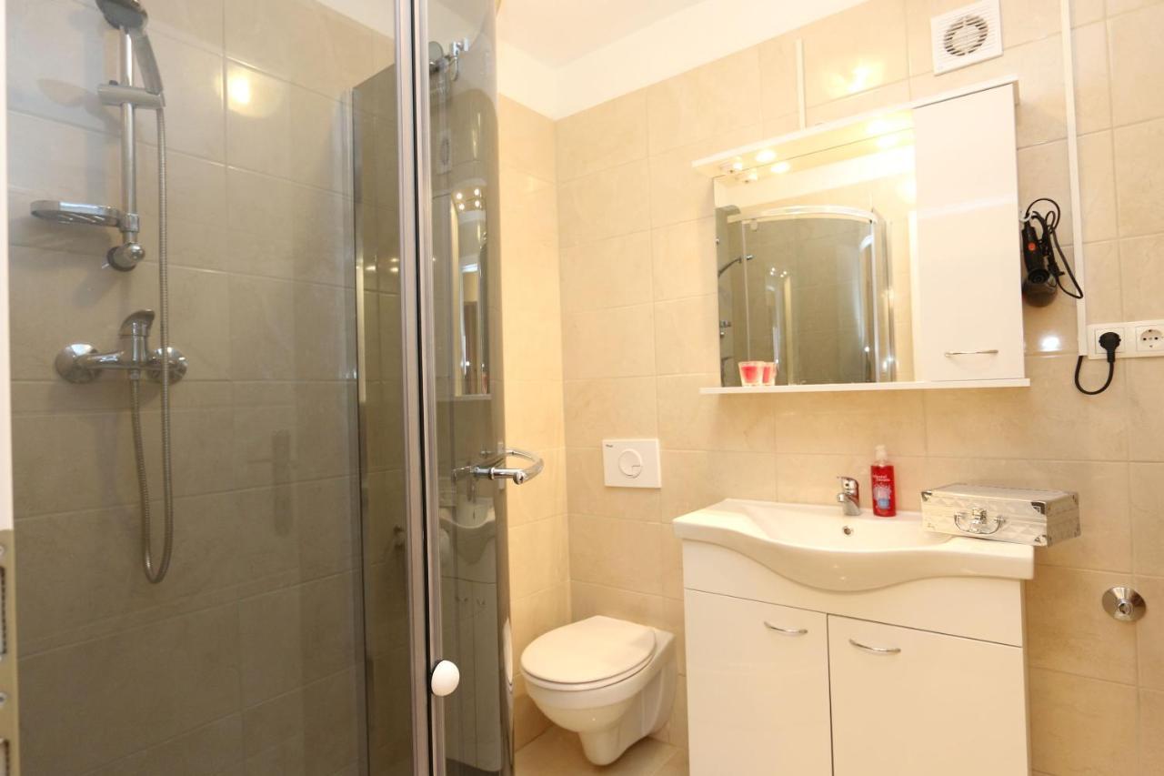 Apartments Mirjana ชิโล ภายนอก รูปภาพ